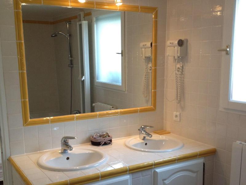 B&B With Charm, Quiet, Kitchen, Sw Pool. Grasse Luaran gambar